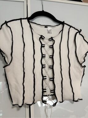 H&M White Ribbed Lace-Up Crop Top with Black Trim